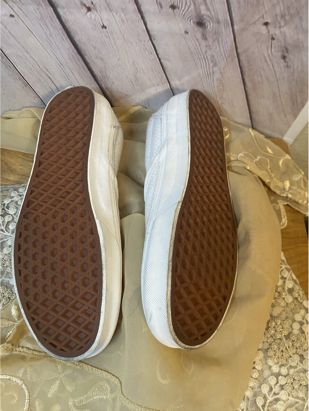 And White Basket Weave Woven Classic Slip On Sneakers Size 5.0 - Picture 5 of 6